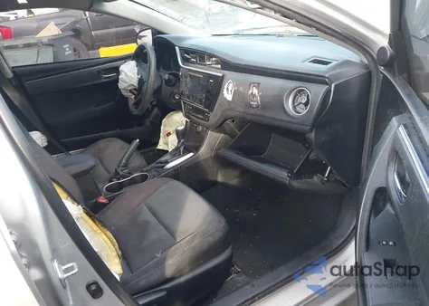 2017 Toyota Corolla Le z USA, uszkodzony, nr VIN 5YFBURHE0HP705948